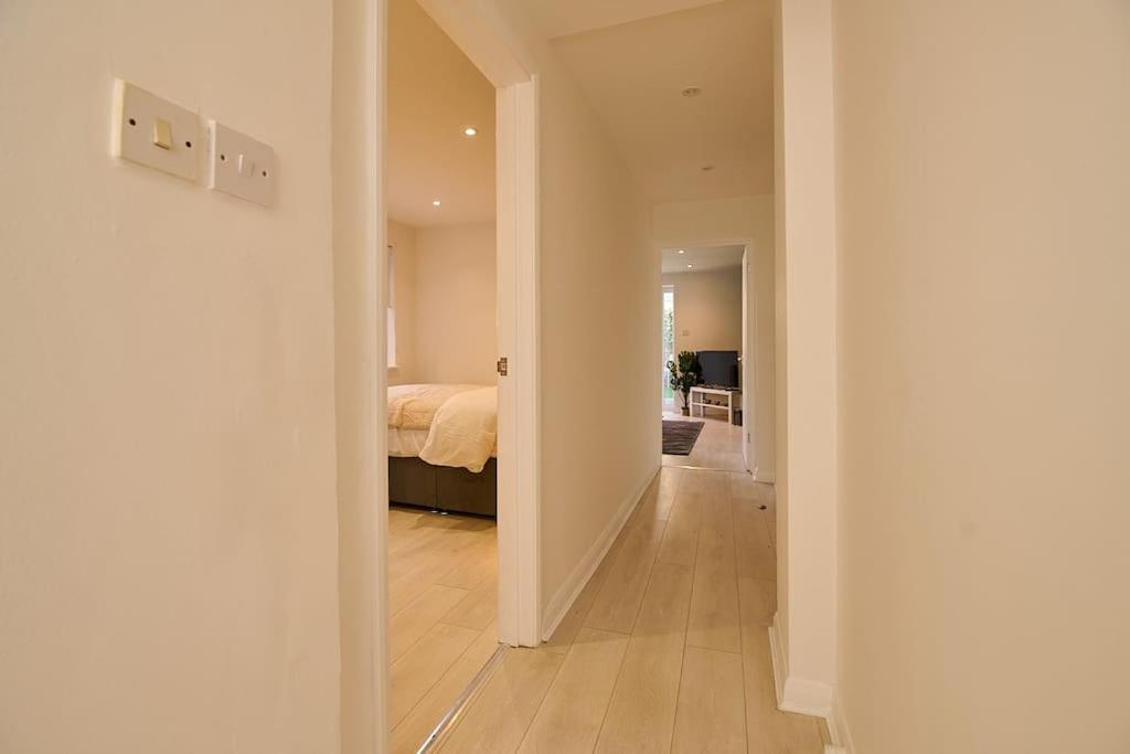Fabulous 3 Bed Nw London Apartment With Private Garden Eksteriør bilde