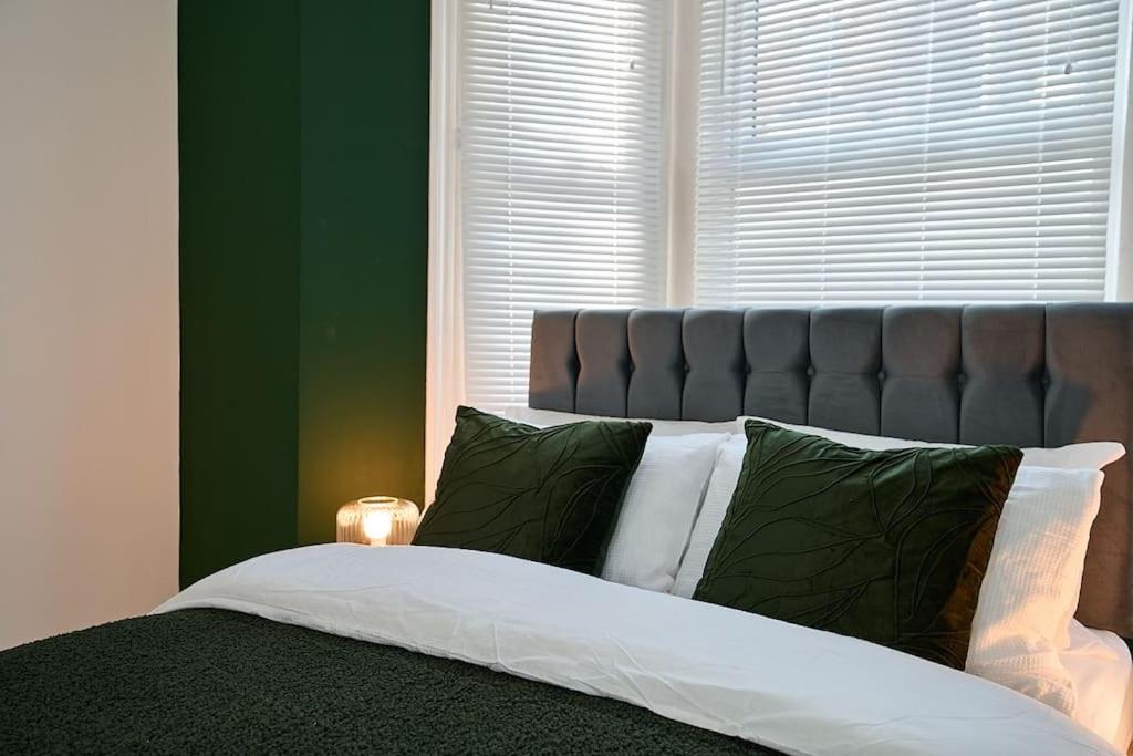 Fabulous 3 Bed Nw London Apartment With Private Garden Eksteriør bilde